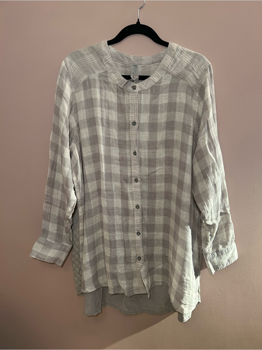 Simply Styled Gray Plaid Button-Down Tunic